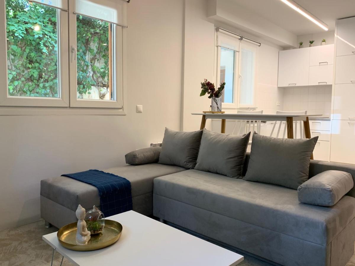 Renovated Apartment In Kifissia Center Near Metro G25 Athens Luaran gambar